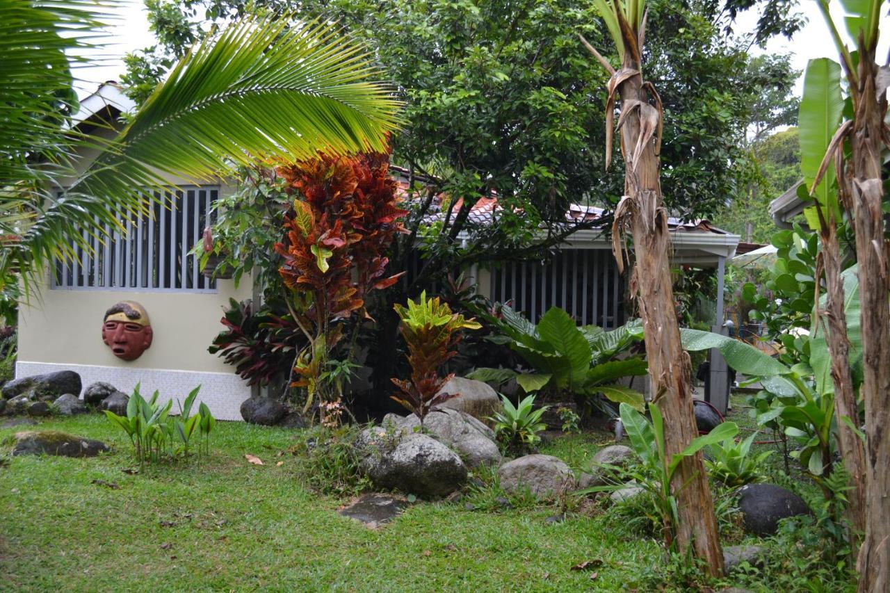 Casa Sophia 3 Listings Apartment 1 Or Apartment 2 Separately Or Apt 1 And 2 Together All With Fo Internet Guápiles 外观 照片