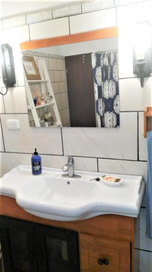 Casa Sophia 3 Listings Apartment 1 Or Apartment 2 Separately Or Apt 1 And 2 Together All With Fo Internet Guápiles 外观 照片