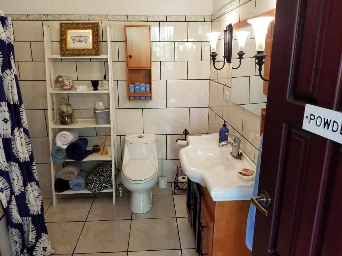 Casa Sophia 3 Listings Apartment 1 Or Apartment 2 Separately Or Apt 1 And 2 Together All With Fo Internet Guápiles 外观 照片