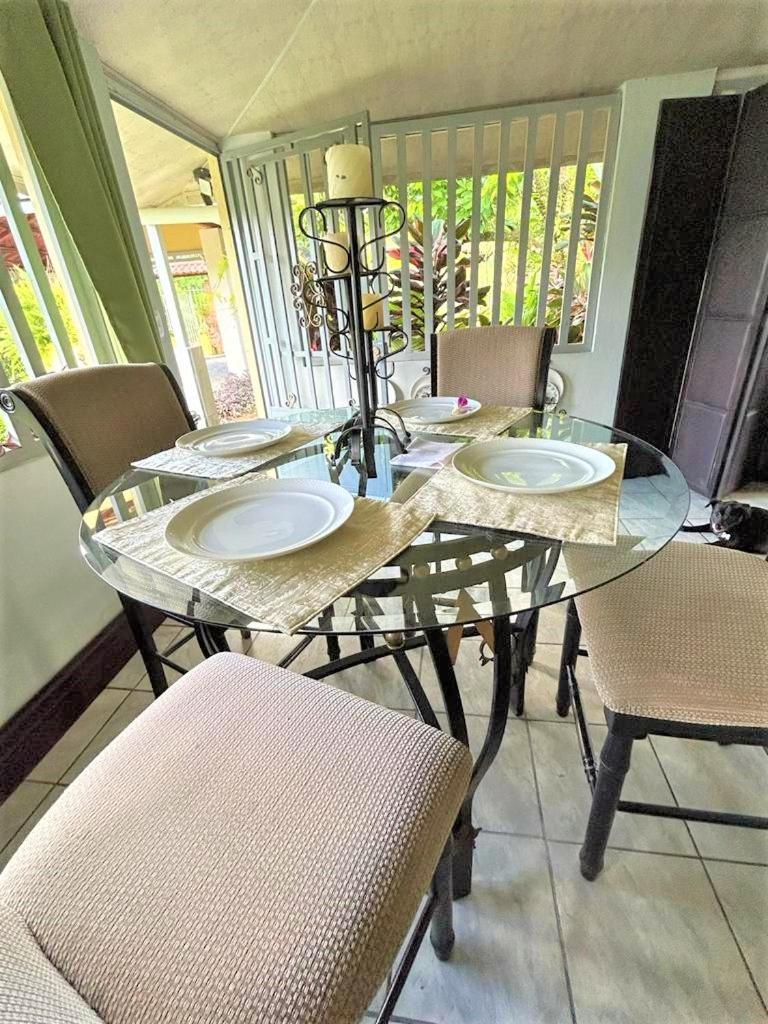 Casa Sophia 3 Listings Apartment 1 Or Apartment 2 Separately Or Apt 1 And 2 Together All With Fo Internet Guápiles 外观 照片