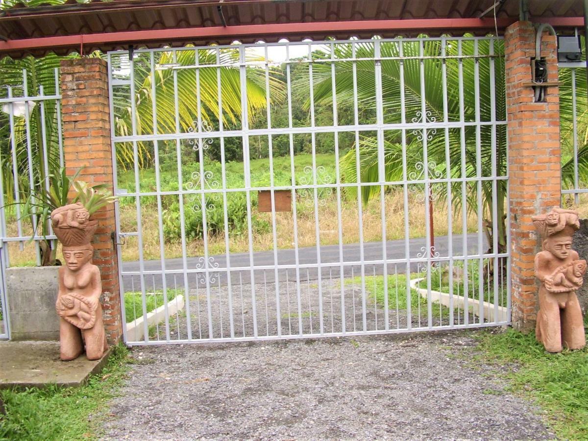 Casa Sophia 3 Listings Apartment 1 Or Apartment 2 Separately Or Apt 1 And 2 Together All With Fo Internet Guápiles 外观 照片